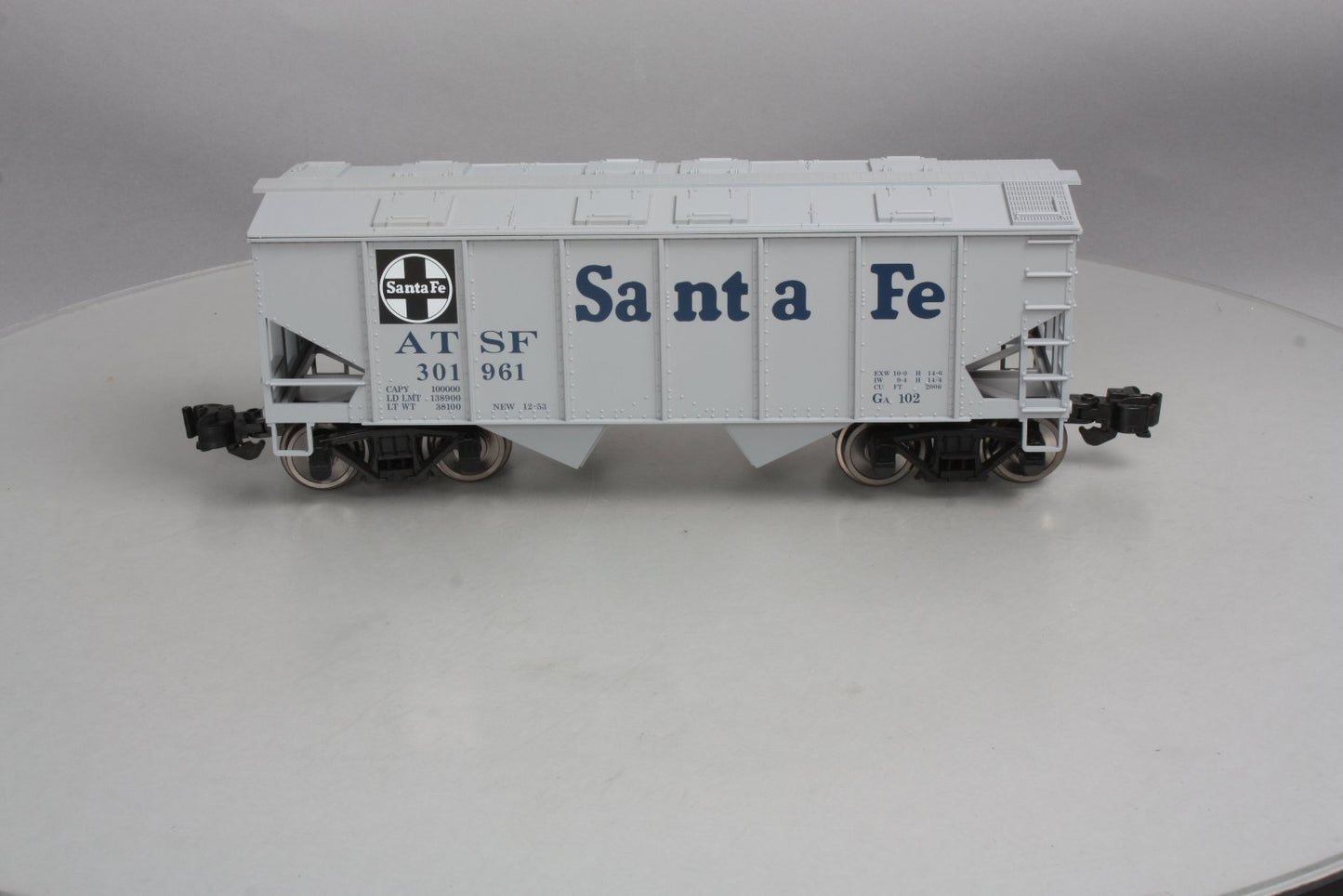 Piko 38835 G Scale Santa Fe Covered Hopper Car (Metal Wheels)