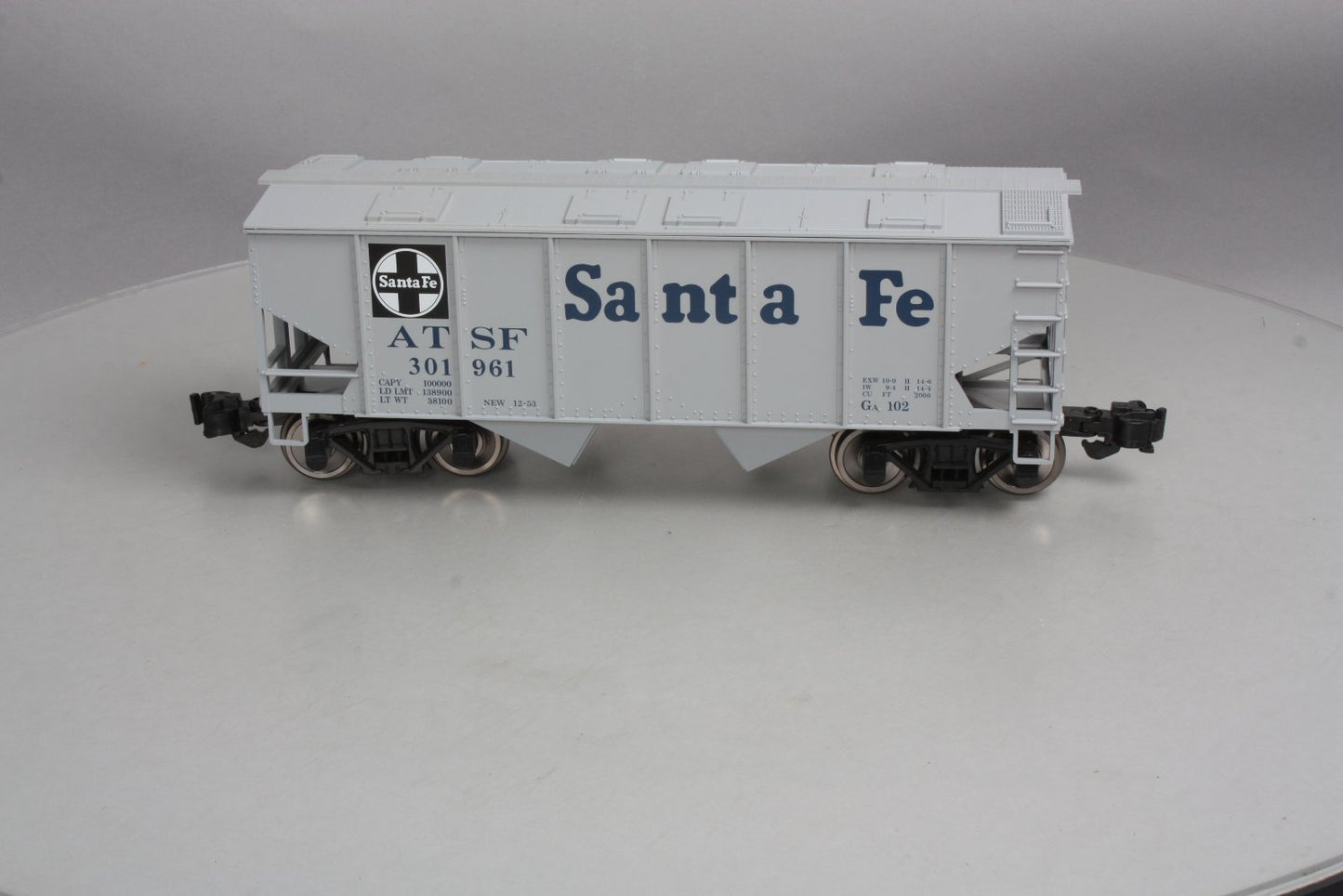 Piko 38835 G Scale Santa Fe Covered Hopper Car (Metal Wheels)