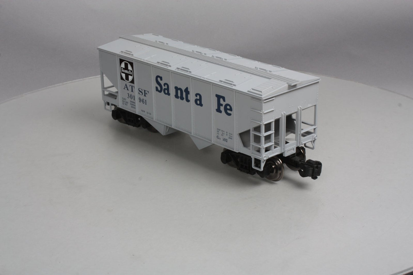 Piko 38835 G Scale Santa Fe Covered Hopper Car (Metal Wheels)