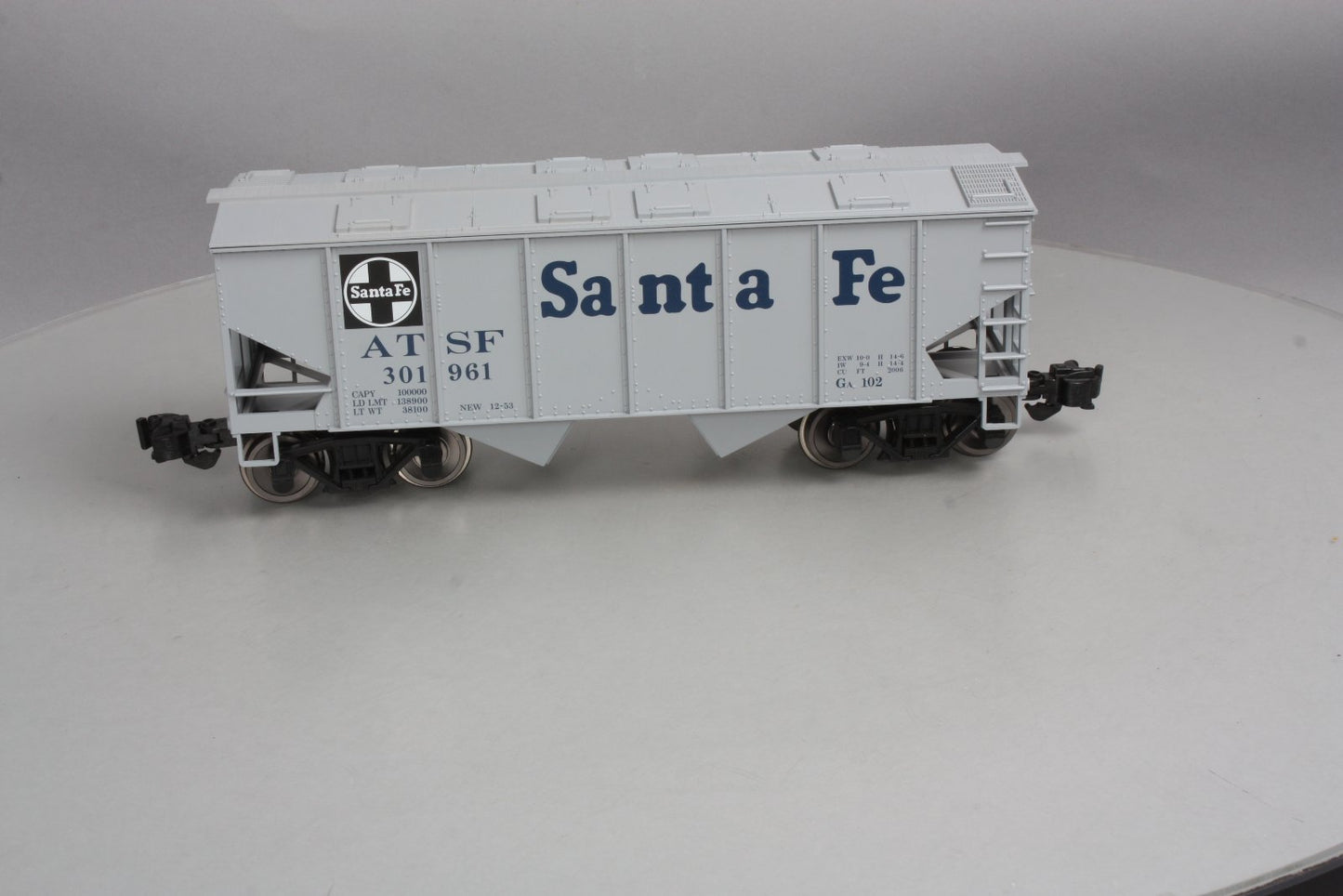 Piko 38835 G Scale Santa Fe Covered Hopper Car (Metal Wheels)