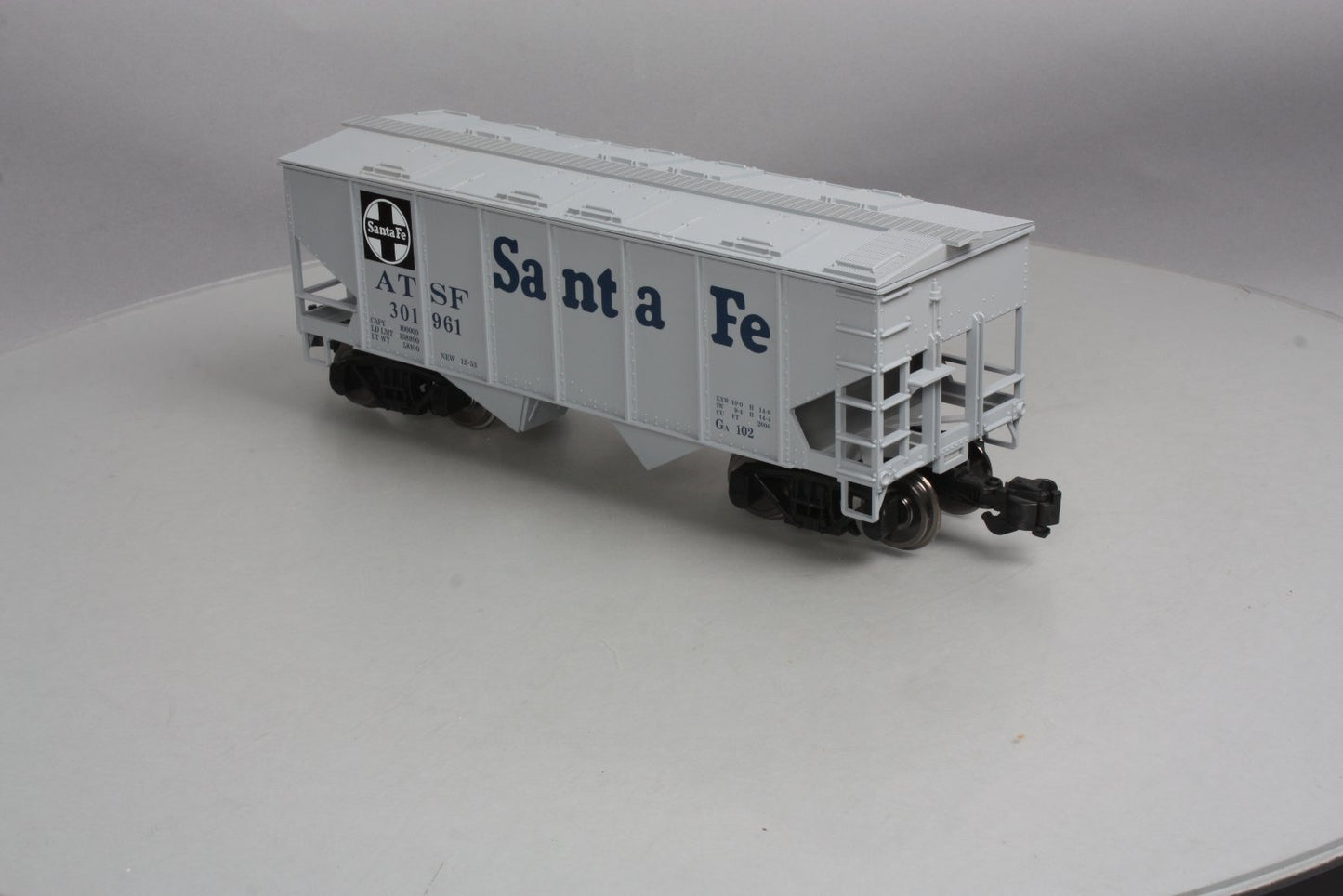 Piko 38835 G Scale Santa Fe Covered Hopper Car (Metal Wheels)