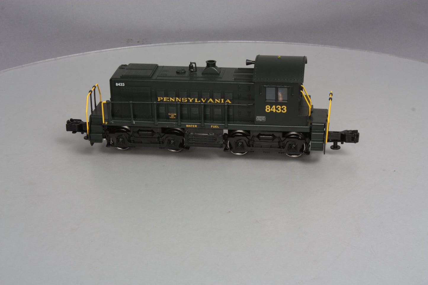 RMT 92315 O Pennsylvania S-4 Bang Diesel Switcher #8433 - 3 Rail