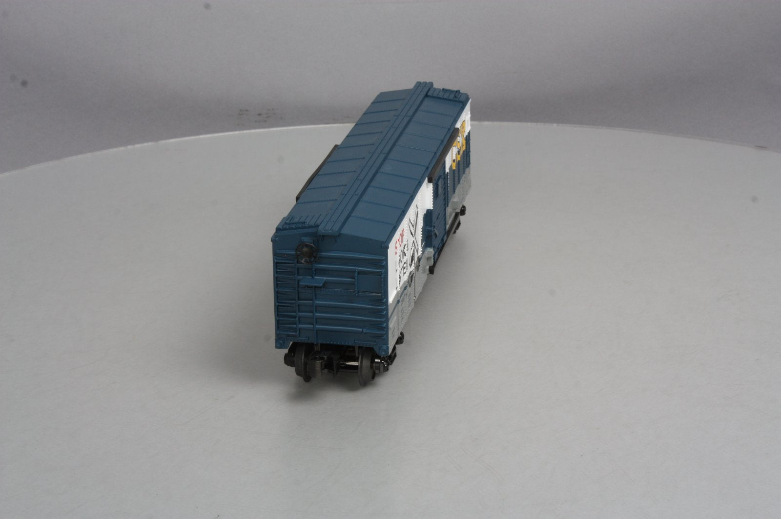 MTH 30-74776 O CSX Boxcar w/Blinking LEDs #1001