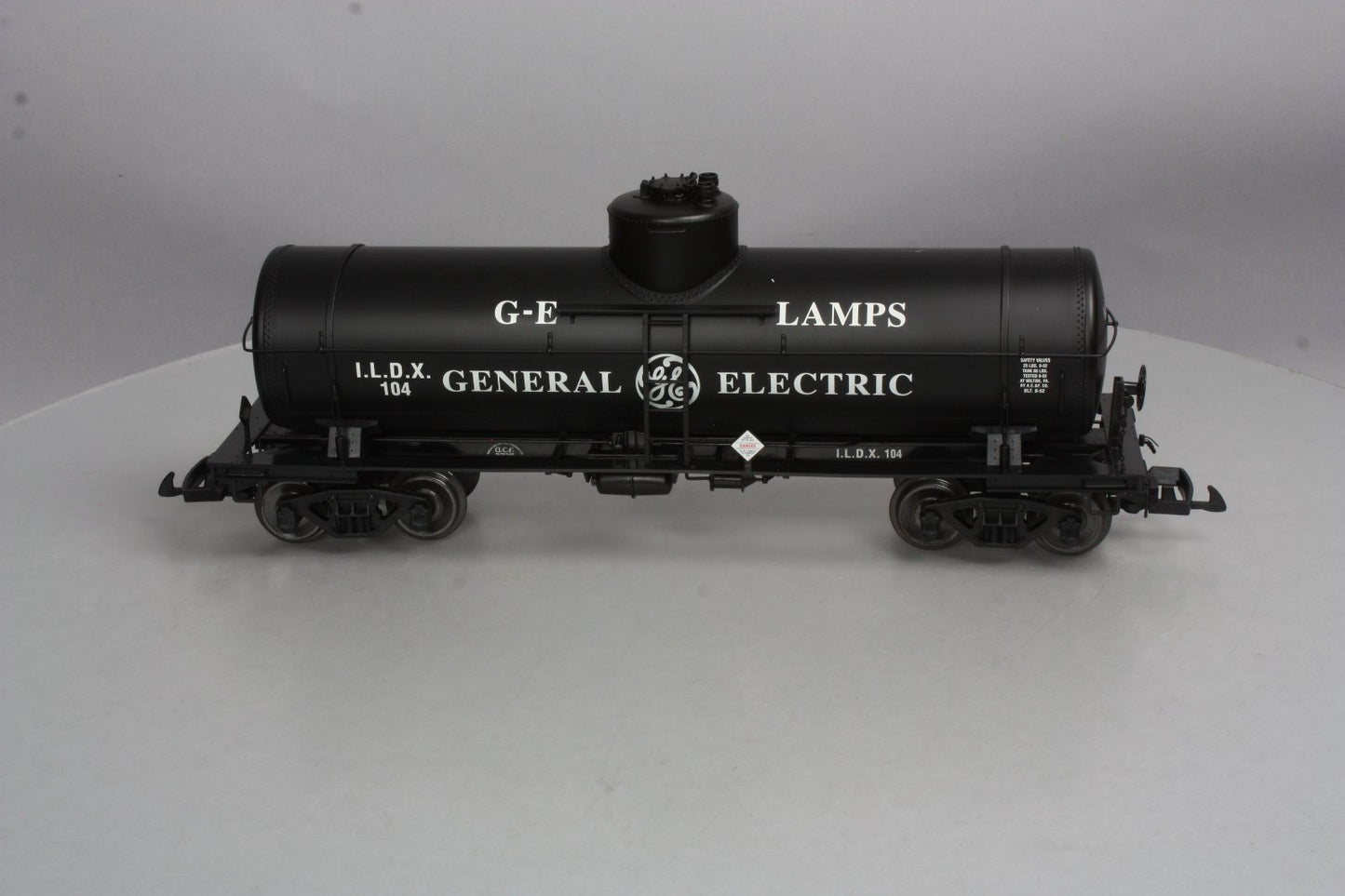 USA Trains R15118 G General Electric 10,000 Gallon Tank Car #104 - Metal Wheels