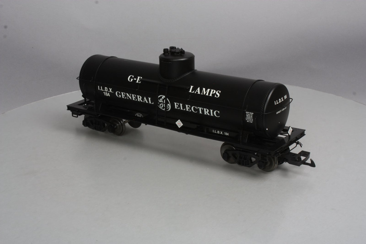 USA Trains R15118 G General Electric 10,000 Gallon Tank Car #104 - Metal Wheels