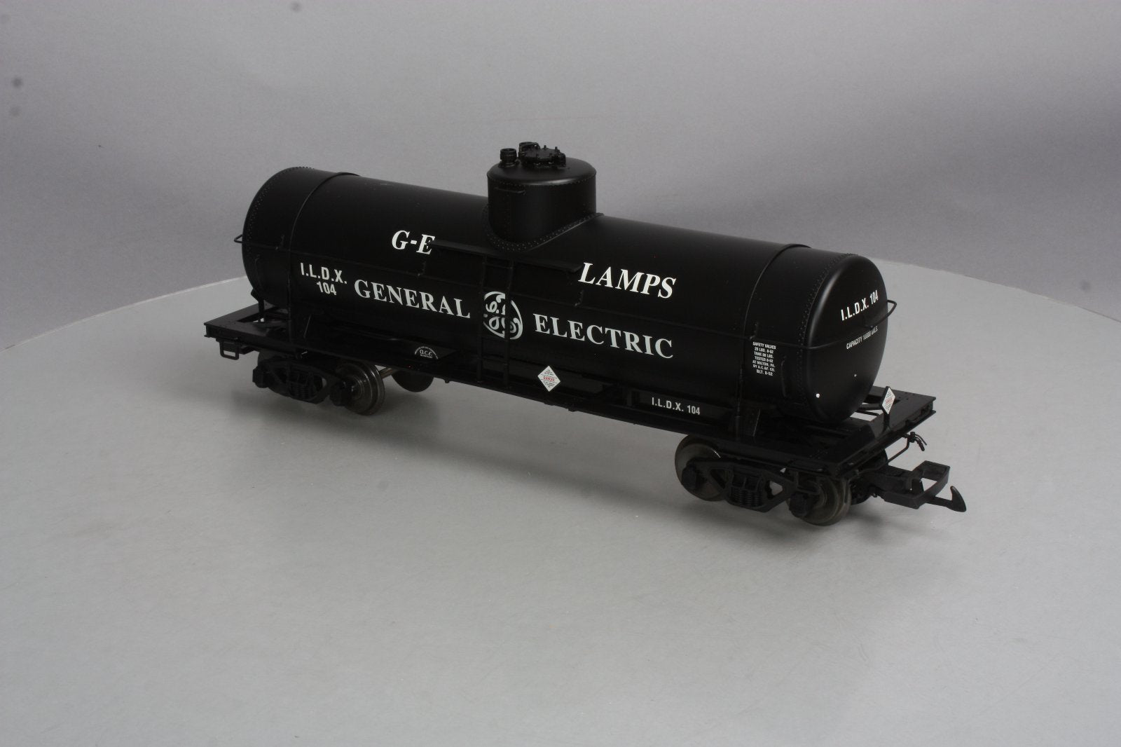USA Trains R15118 G General Electric 10,000 Gallon Tank Car #104 - Metal Wheels