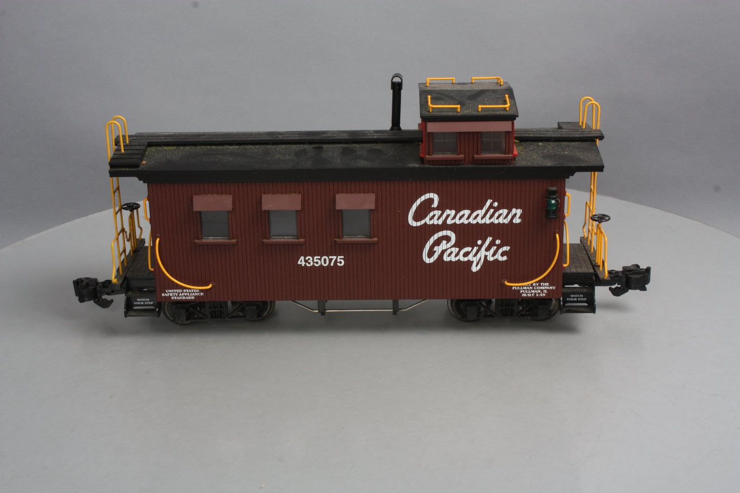 USA Trains R12023 Canadian Pacific Caboose - Metal Wheels