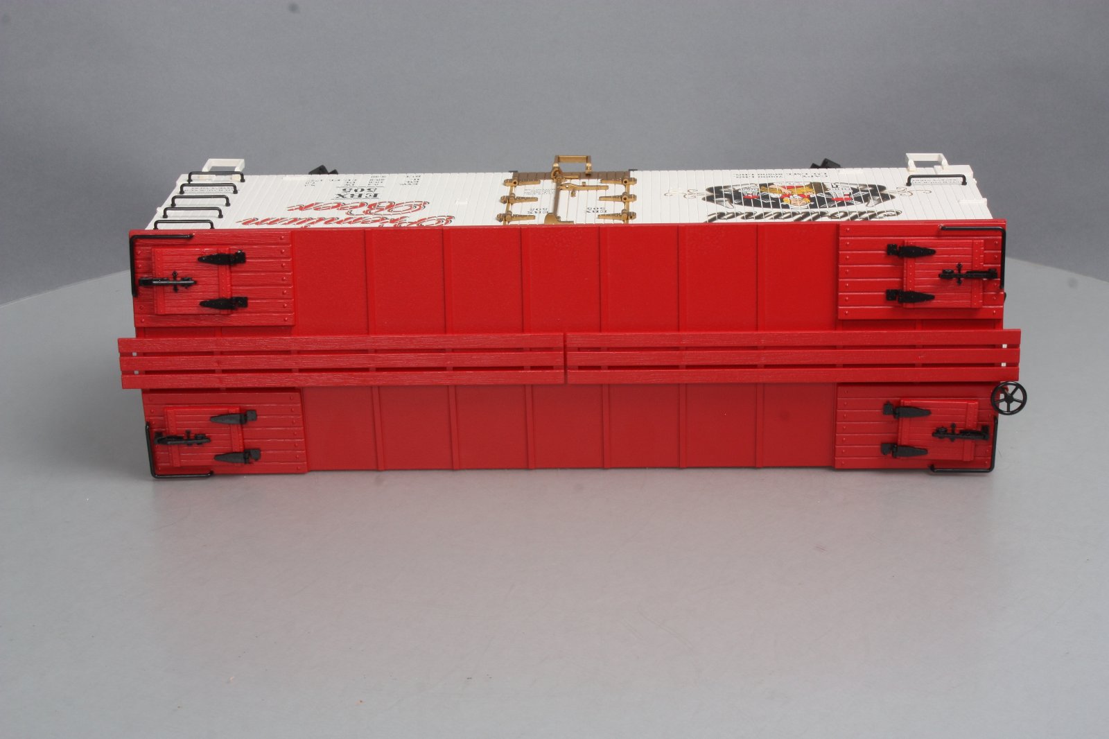 USA Trains R16414 G Scale Holland Beer Refrigerator Car