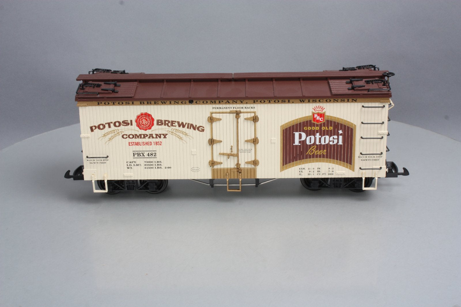 USA Trains R16410 G Scale Potosi Brewing Refrigerator Car