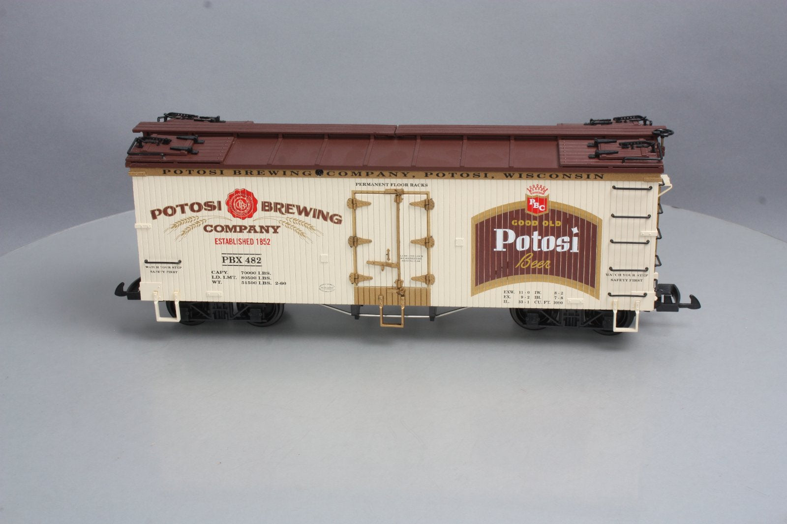 USA Trains R16410 G Scale Potosi Brewing Refrigerator Car