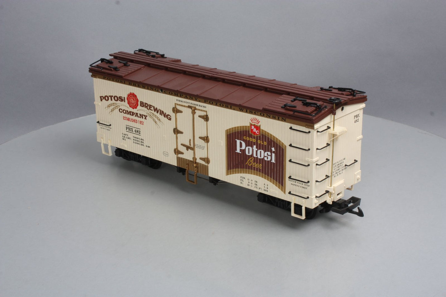 USA Trains R16410 G Scale Potosi Brewing Refrigerator Car