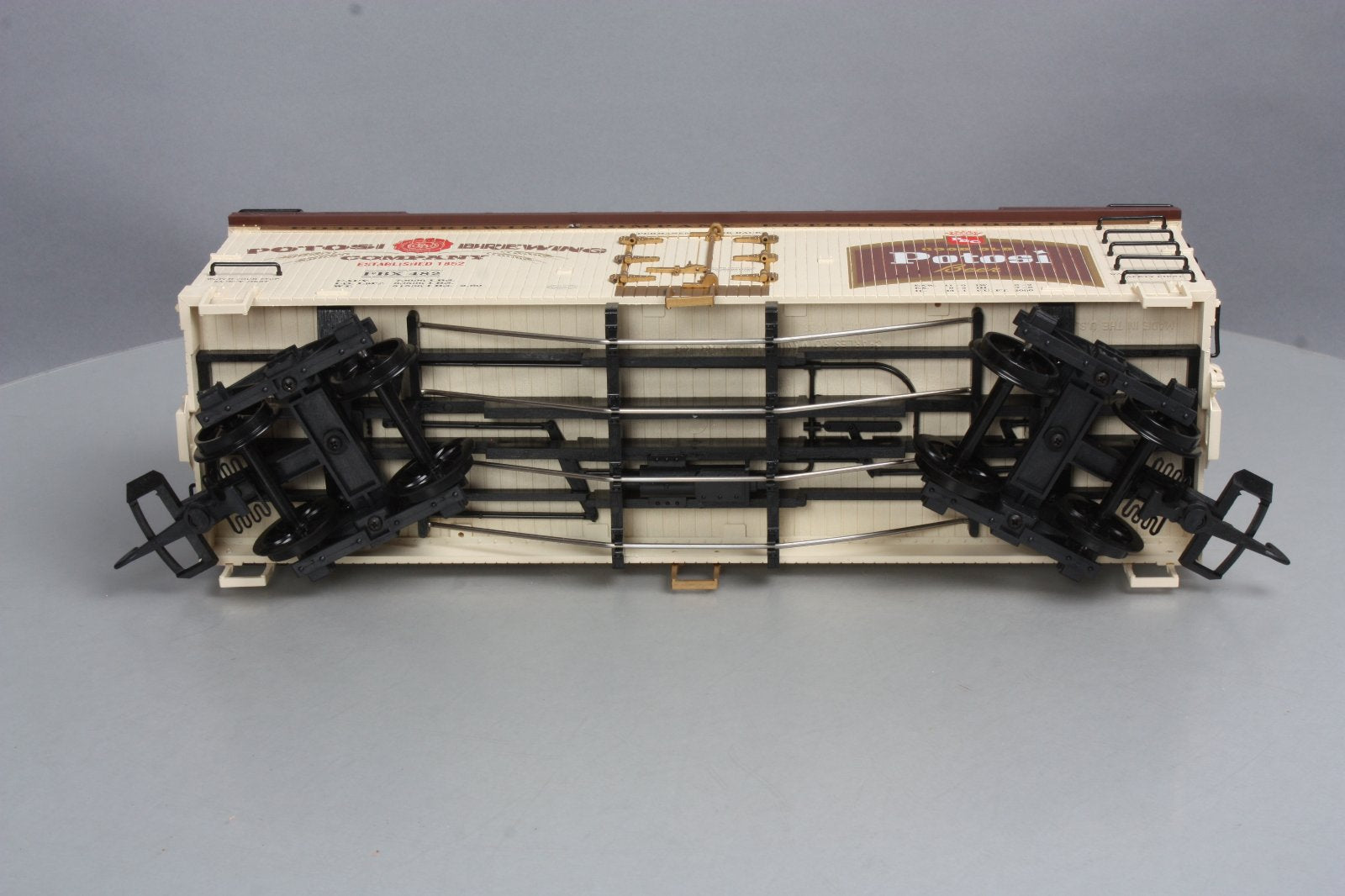 USA Trains R16410 G Scale Potosi Brewing Refrigerator Car