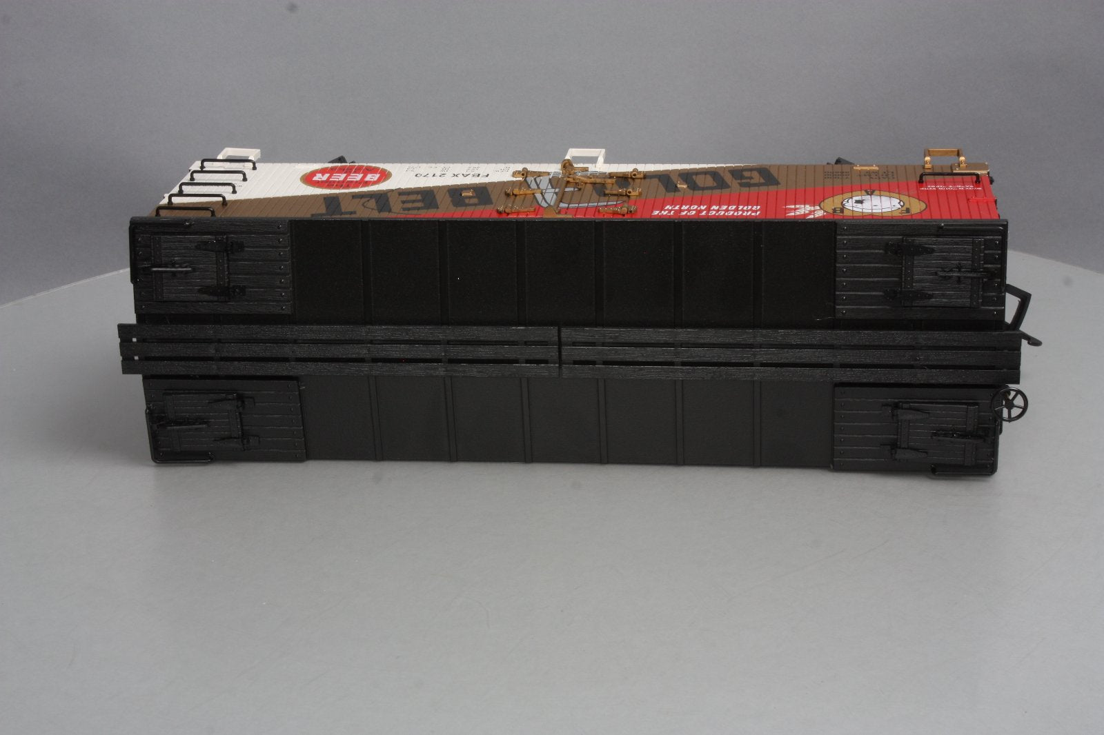 USA Trains 16427 G Scale Golden Belt Refrigerator Car