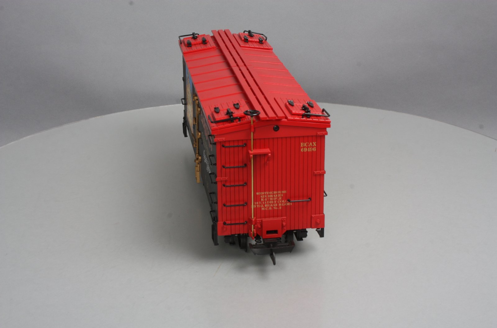 USA Trains R16446 Carling's Old Pirate Lager Beer Reefer Car #69496