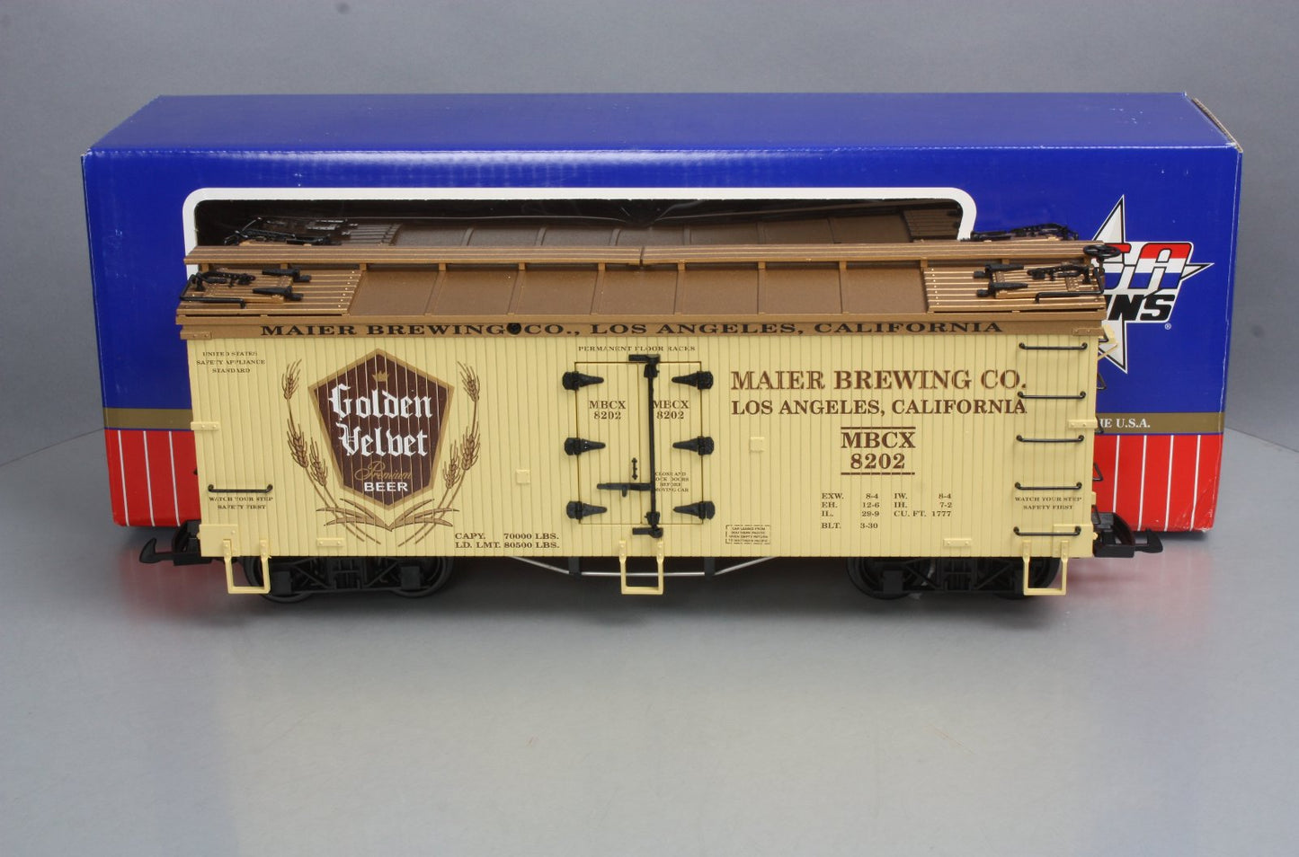 USA Trains 16355 G Scale Golden Velvet Beer Reefer #8202