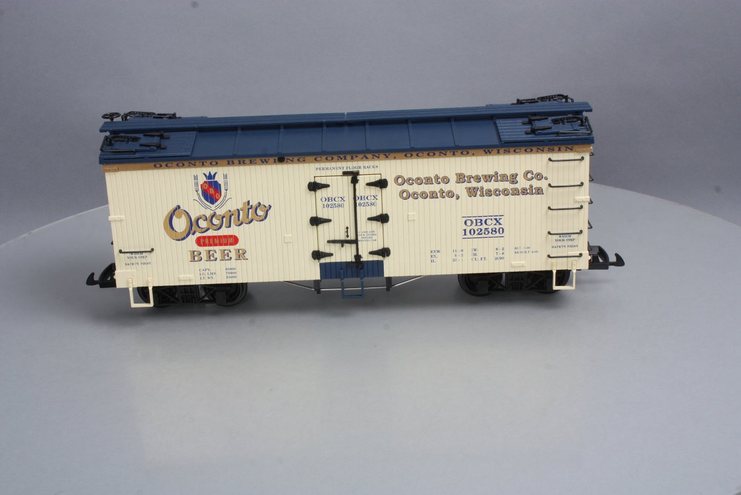 USA Trains 16403 G Scale Oconto Beer Refrigerator Car