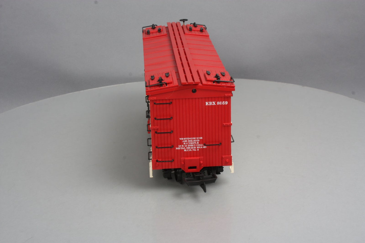 USA Trains R16424 G Scale Kingsbury Pale Beer Reefer #8059