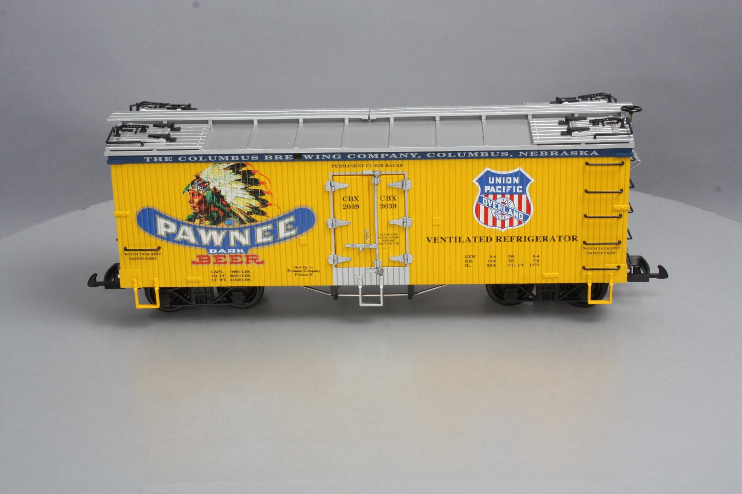 USA Trains 16429 G Scale Pawnee Beer Refrigerator Car