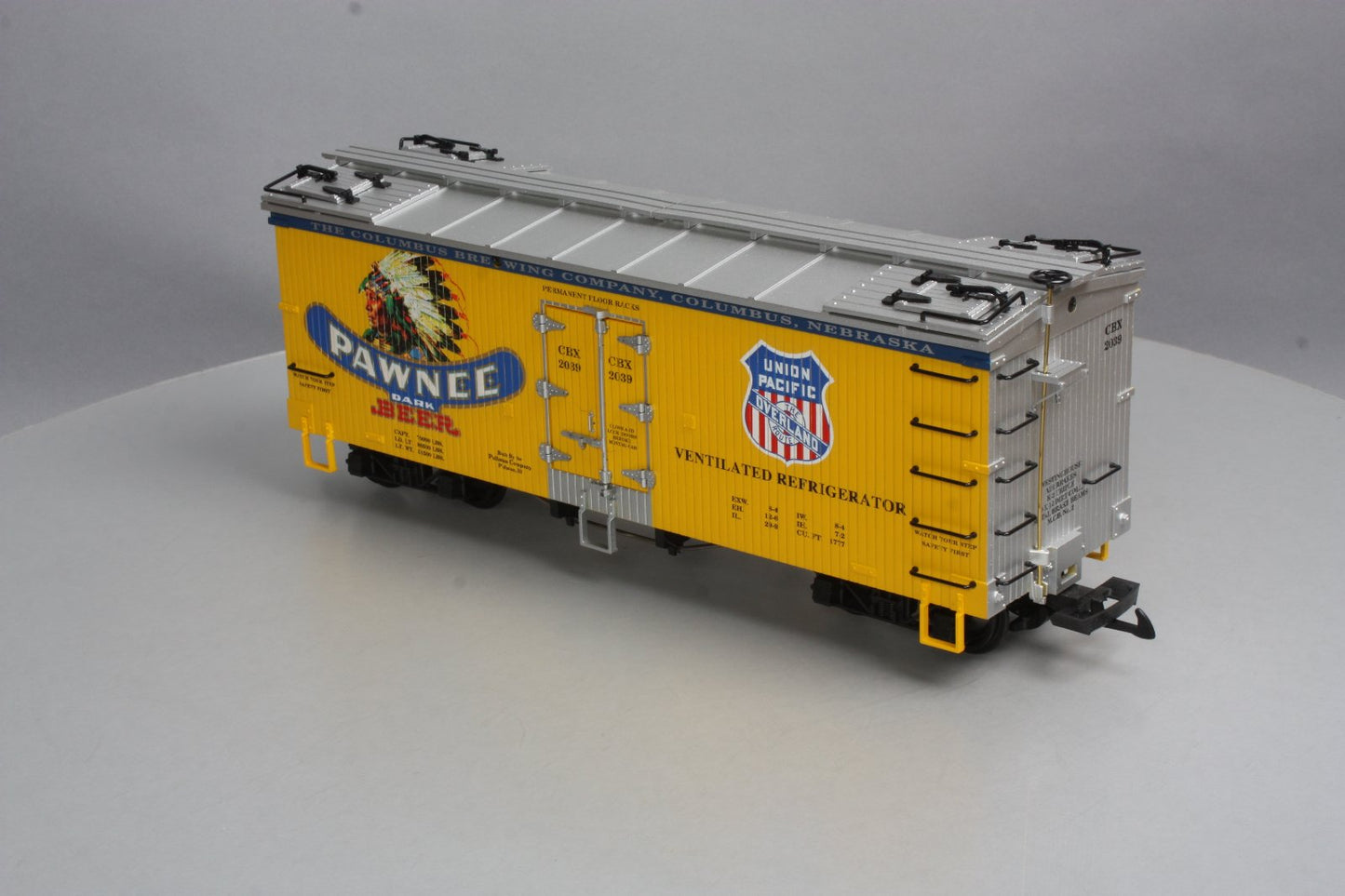 USA Trains 16429 G Scale Pawnee Beer Refrigerator Car