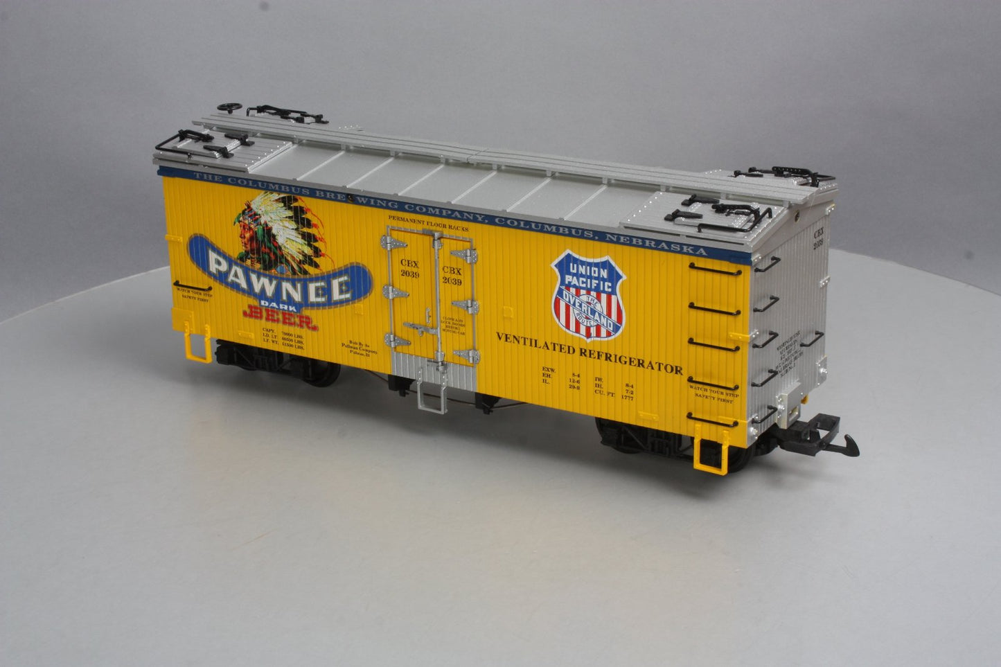 USA Trains 16429 G Scale Pawnee Beer Refrigerator Car