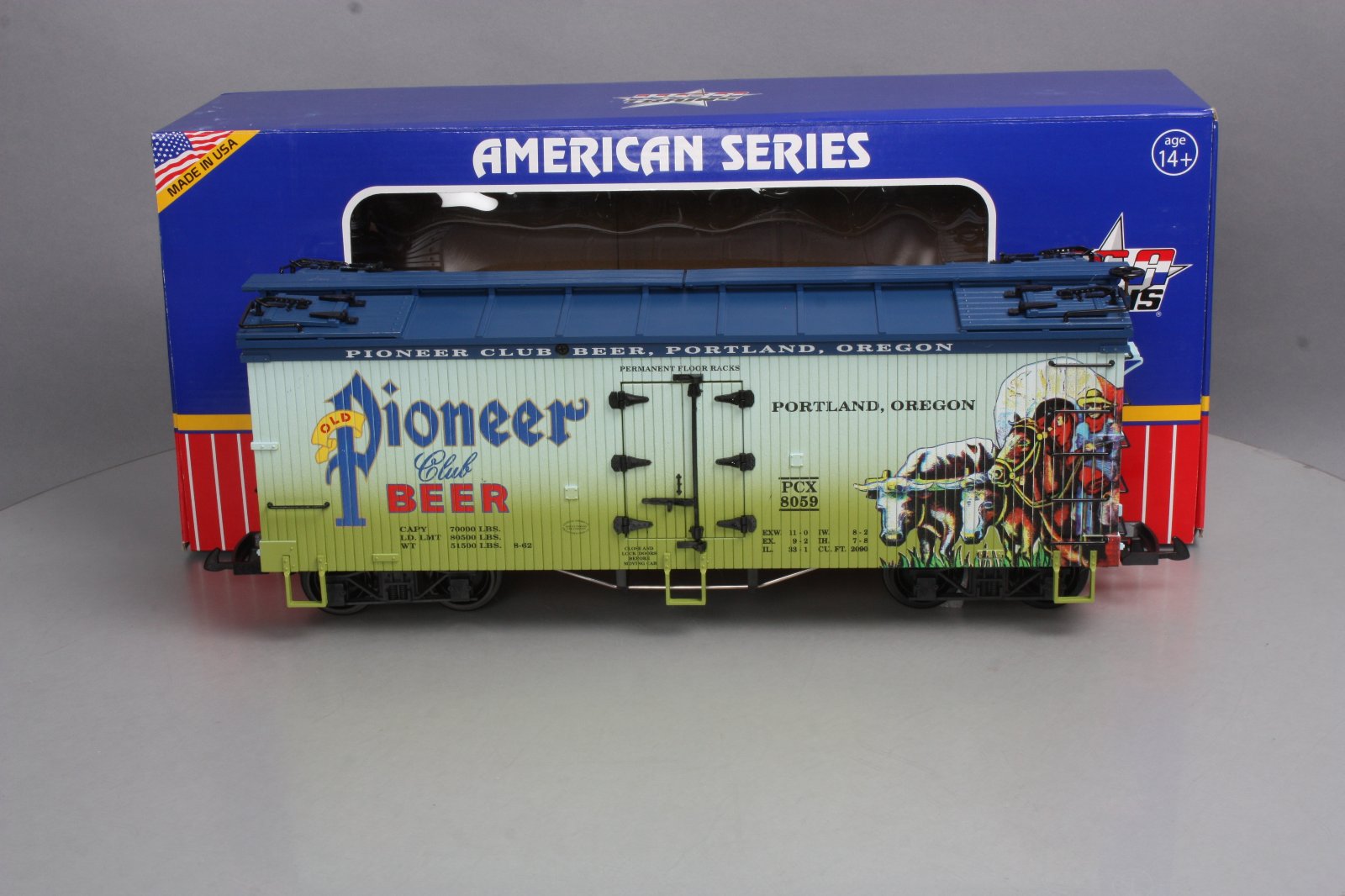 USA Trains 16432 G Scale Pioneer Club Beer Refrigerator Car