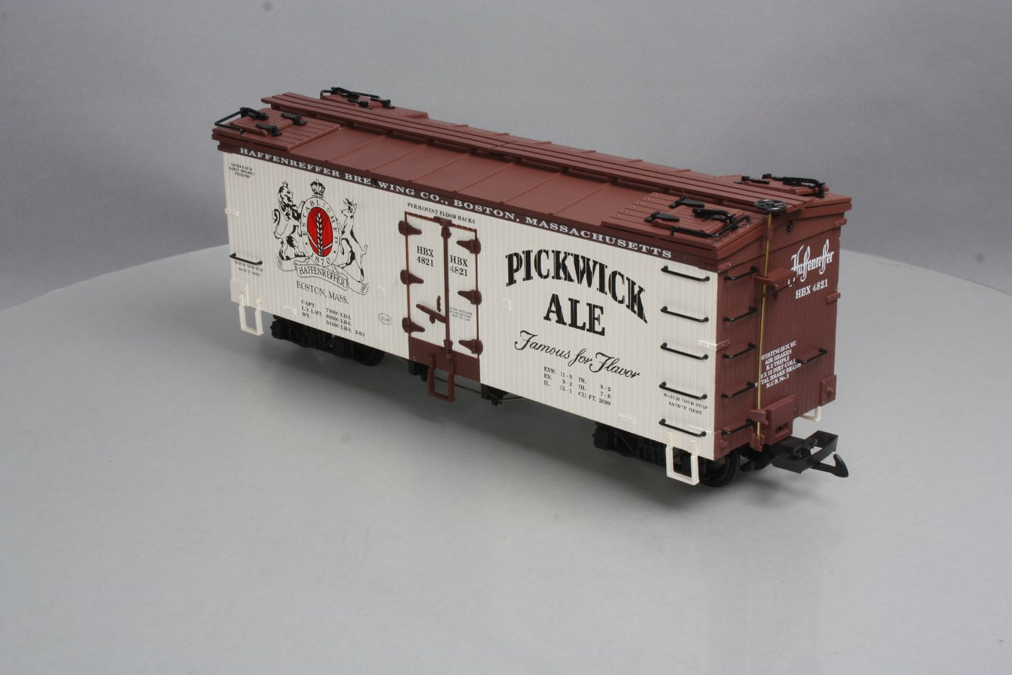 USA Trains 16412 G Scale Pickwick Ale Refrigerator Car