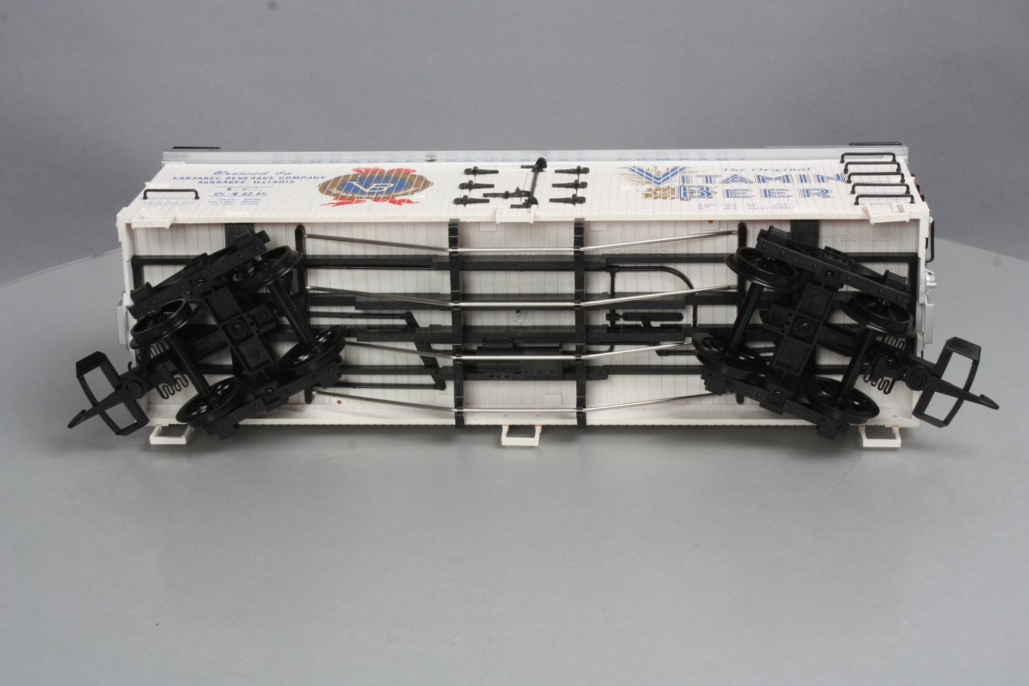 USA Trains 16391 G Scale Vitamin Beer Refrigerator Car