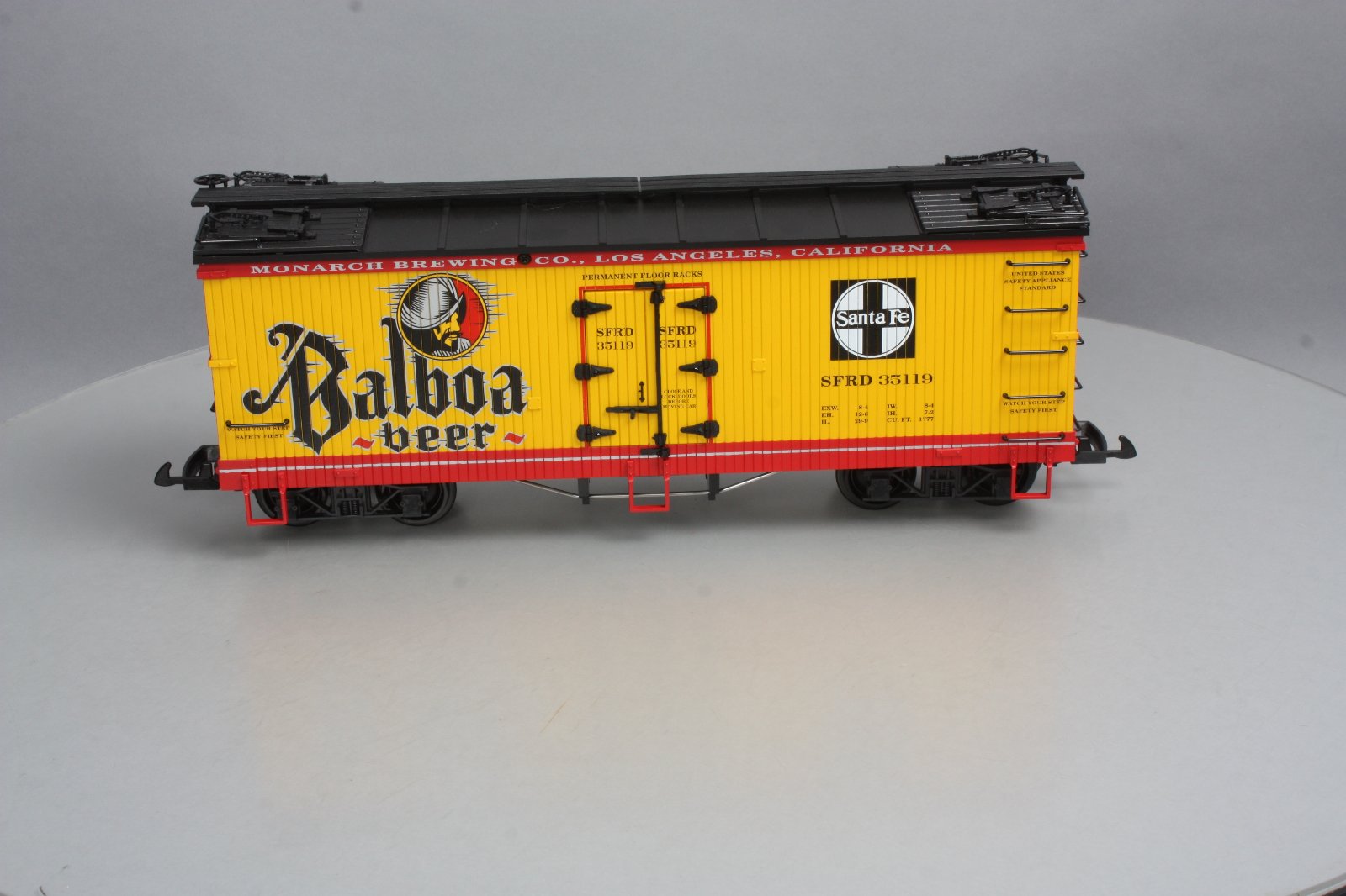 USA Trains 16428 G Scale Balboa Beer Refrigerator Car