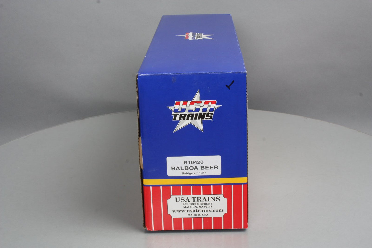 USA Trains 16428 G Scale Balboa Beer Refrigerator Car