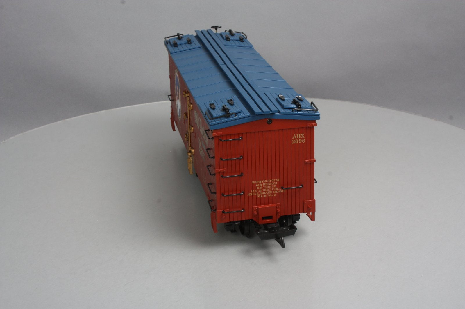 USA Trains 16435 G Scale Old Dutch Beer Refrigerator Car