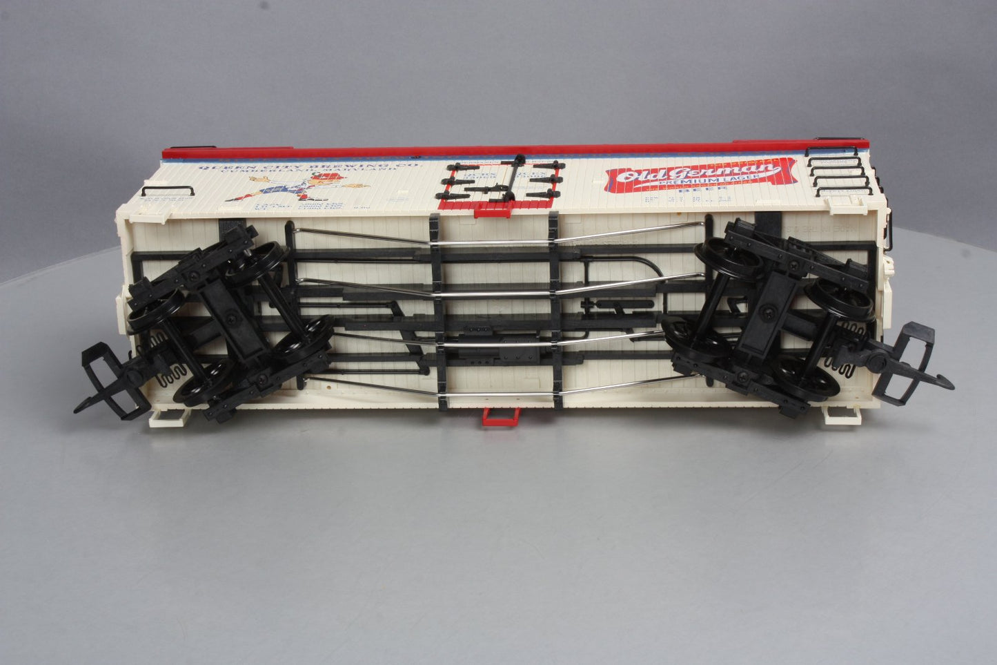 USA Trains 16440 G Scale Old German Beer Refrigerator Car