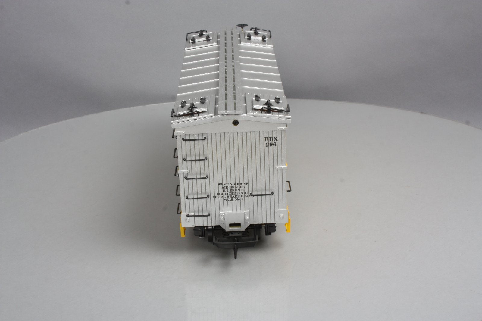 USA Trains R16407 G Scale Belcher Brewing Co. Refrigerator Car