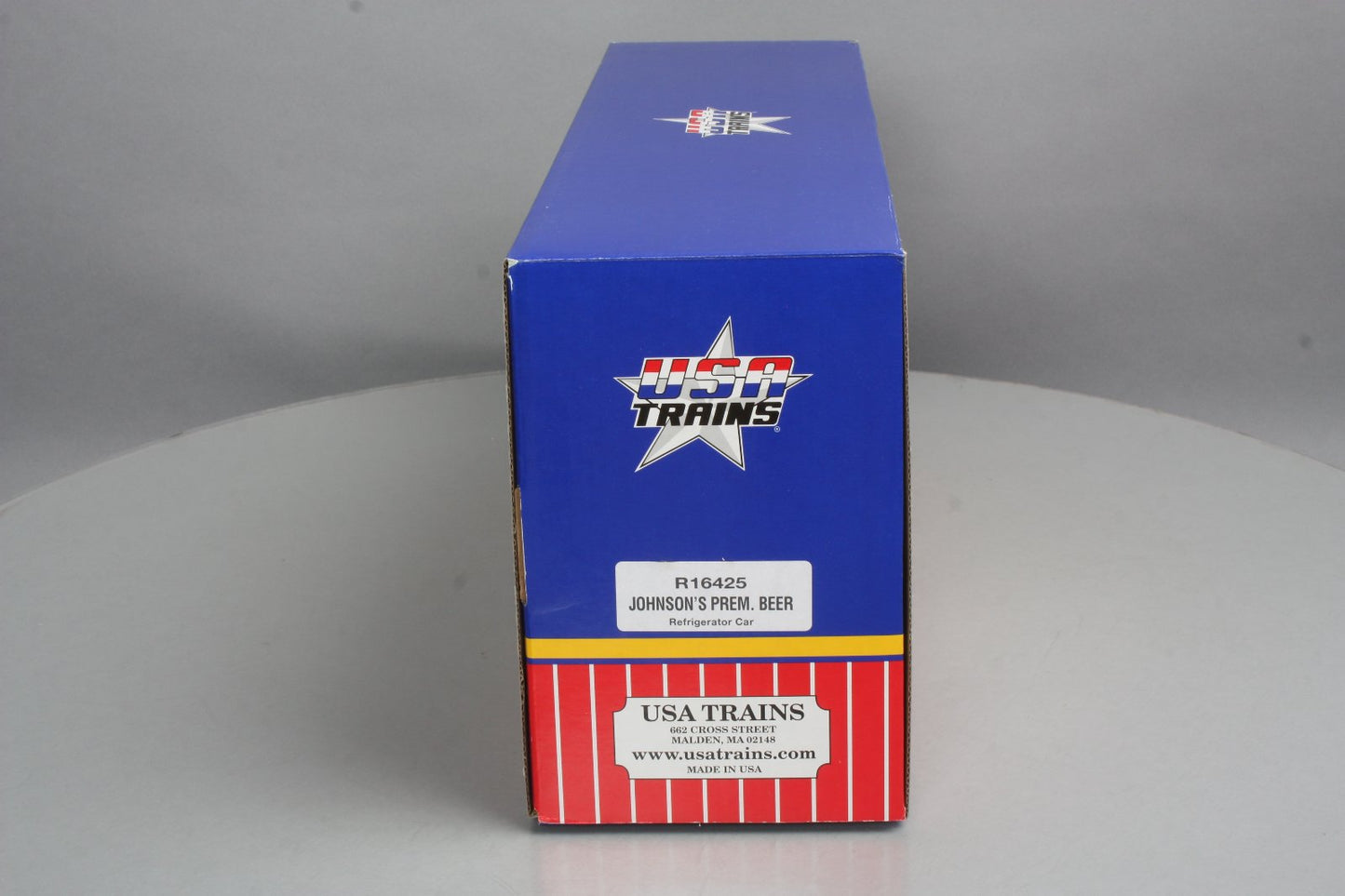 USA Trains 16425 G Scale Johnson's Premium Beer Refrigerator Car
