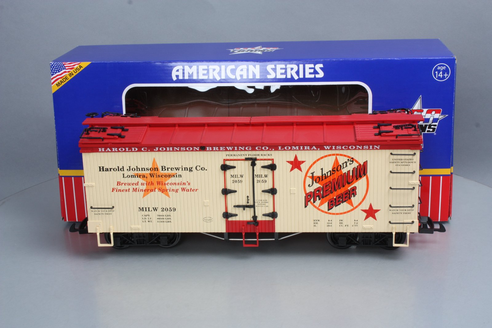 USA Trains 16425 G Scale Johnson's Premium Beer Refrigerator Car