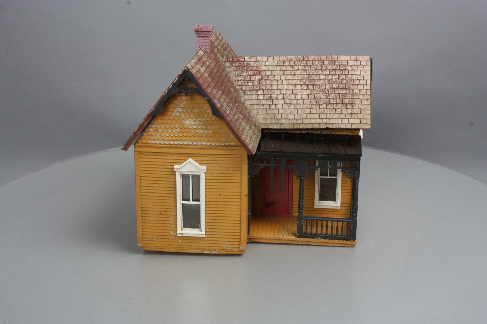 Aristo-Craft 7214 G Assembled Gingerbread Cottage