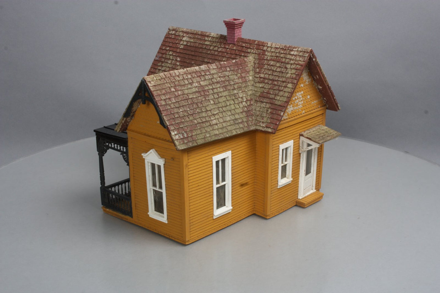 Aristo-Craft 7214 G Assembled Gingerbread Cottage