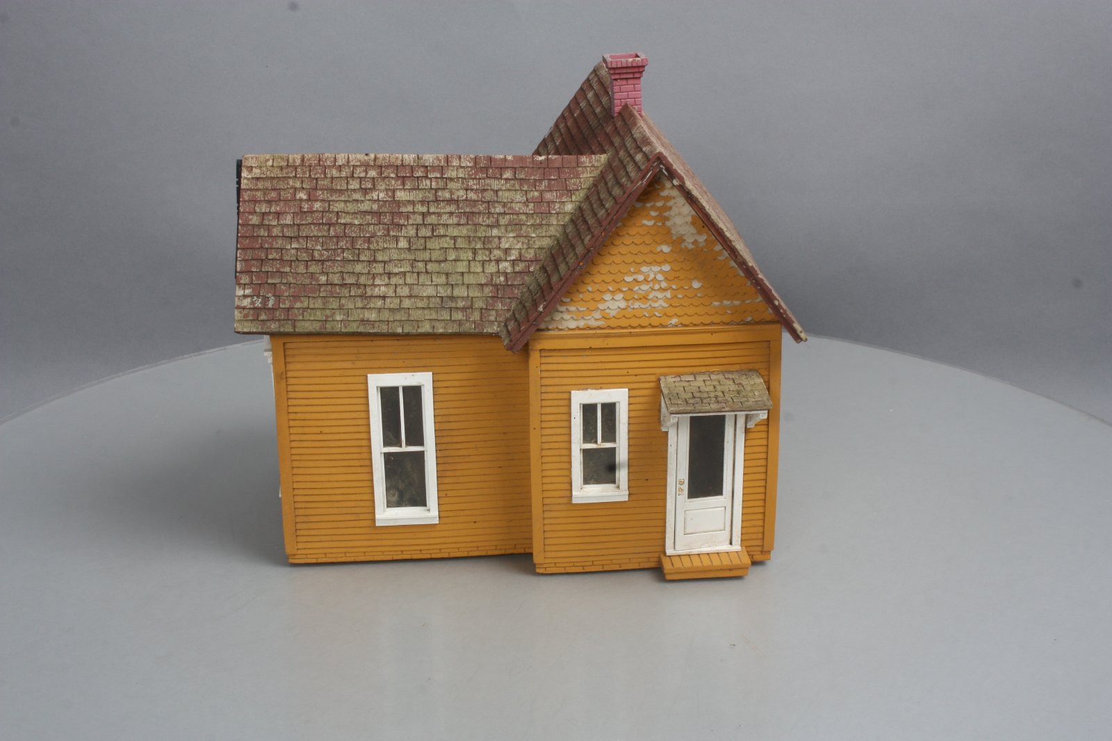 Aristo-Craft 7214 G Assembled Gingerbread Cottage
