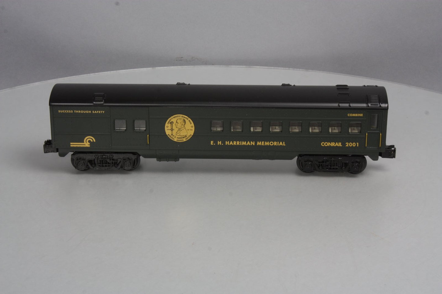K-Line K4507-2001IC O Conrail "Harriman Memorial" Gold Award Combine Car #2001