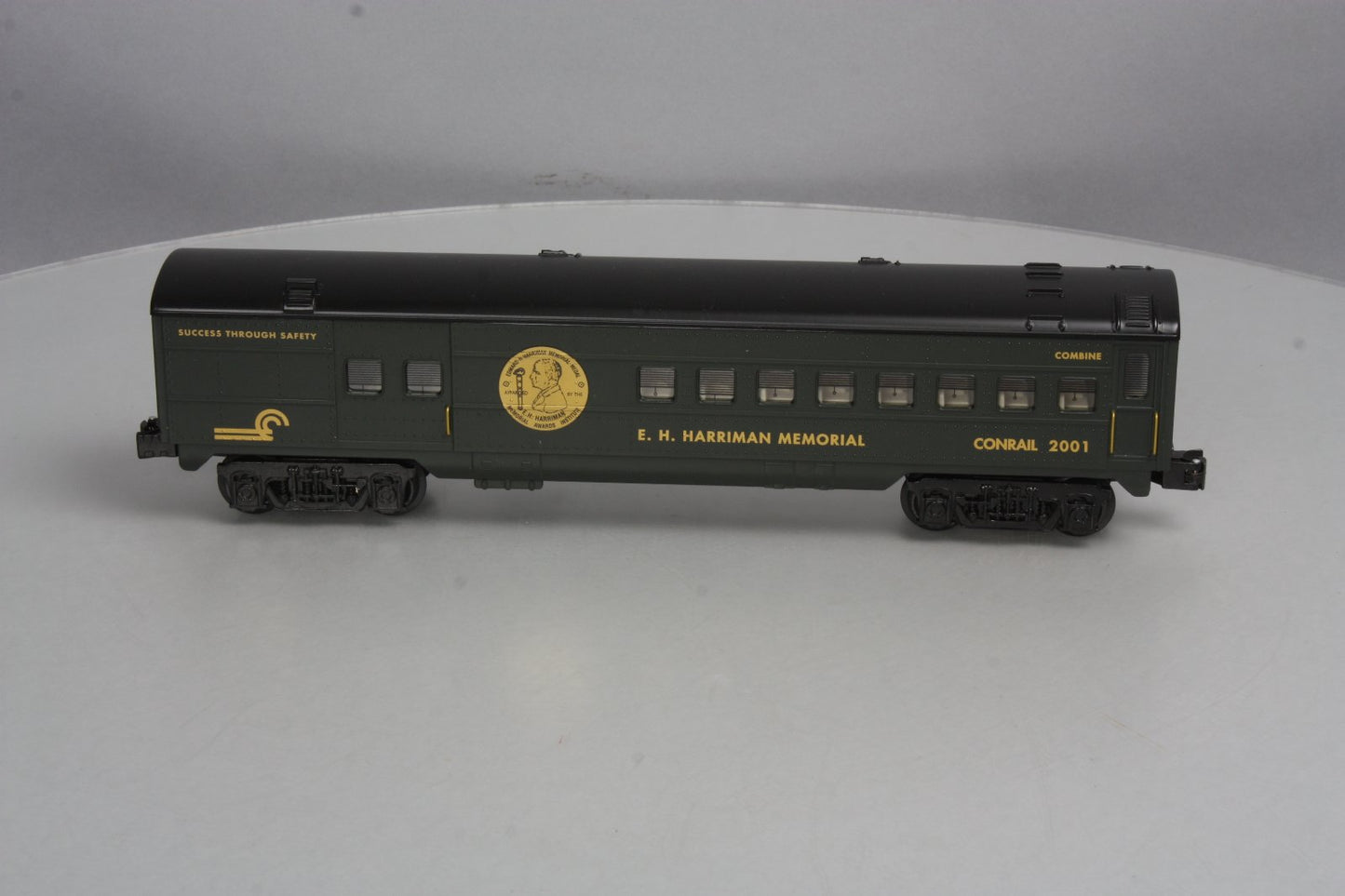 K-Line K4507-2001IC O Conrail "Harriman Memorial" Gold Award Combine Car #2001