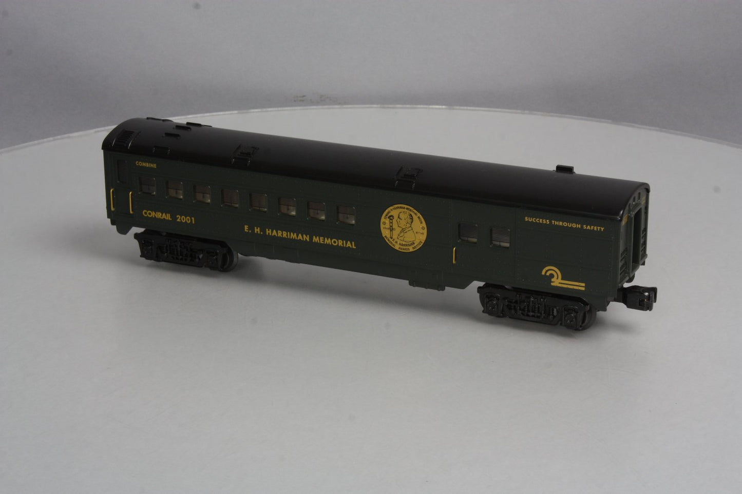 K-Line K4507-2001IC O Conrail "Harriman Memorial" Gold Award Combine Car #2001