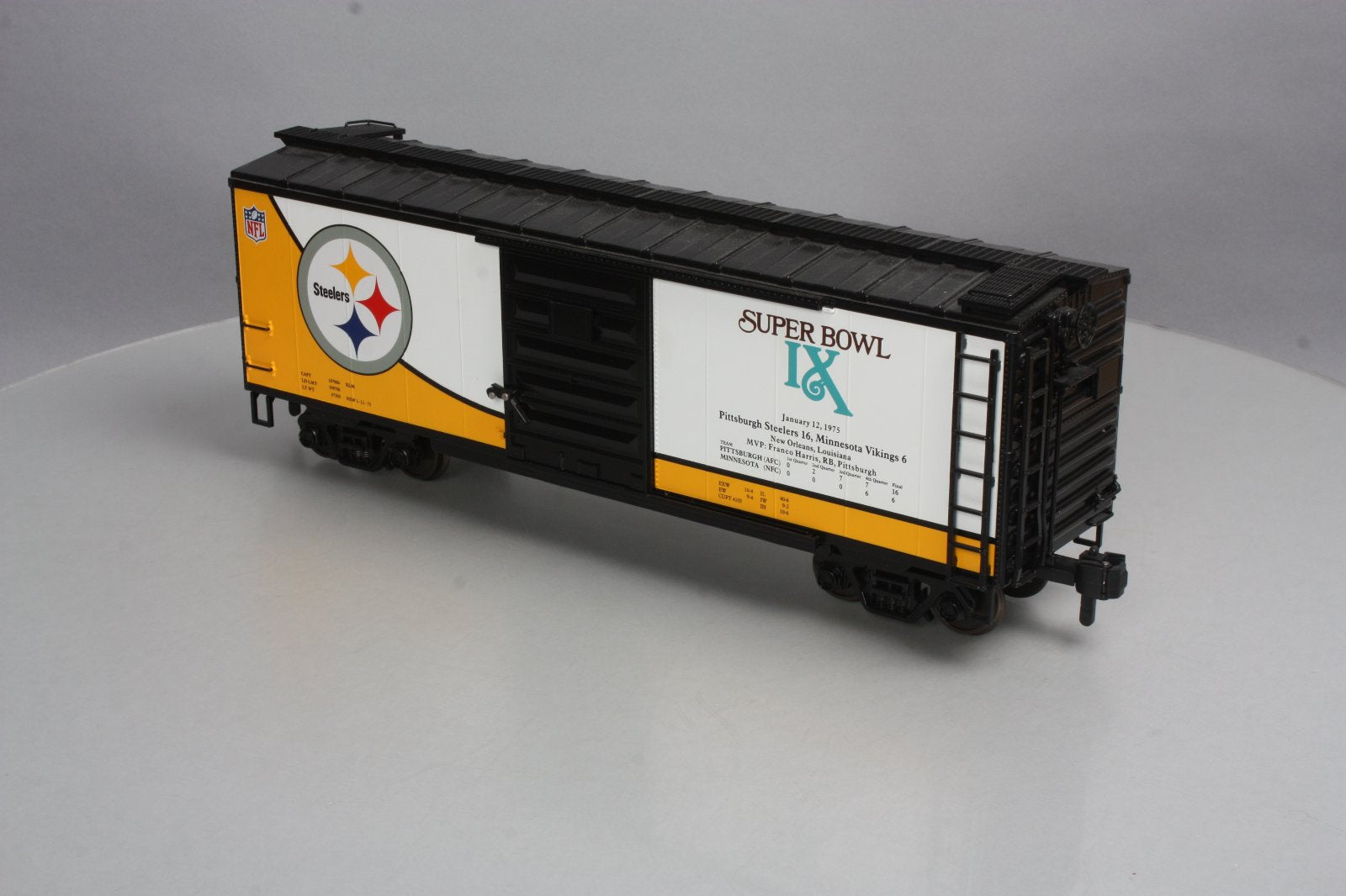MTH 70-74068 G Scale Pittsburgh Steelers (Super Bowl 9) 40' Metal Wheels Boxcar