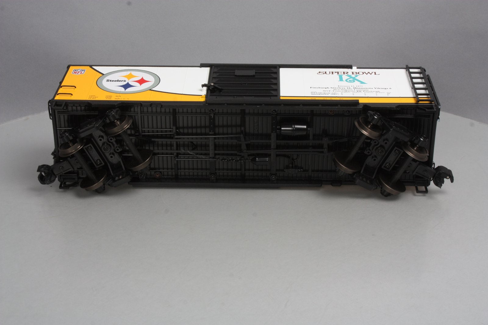 MTH 70-74068 G Scale Pittsburgh Steelers (Super Bowl 9) 40' Metal Wheels Boxcar