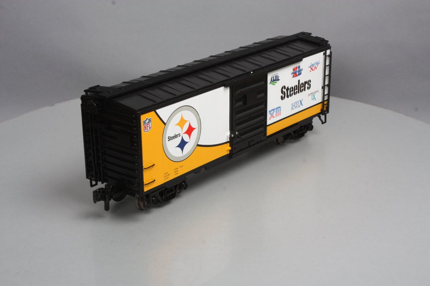 MTH 70-74077 G Scale Pittsburgh Steelers (All) 40' Metal Wheels Boxcar