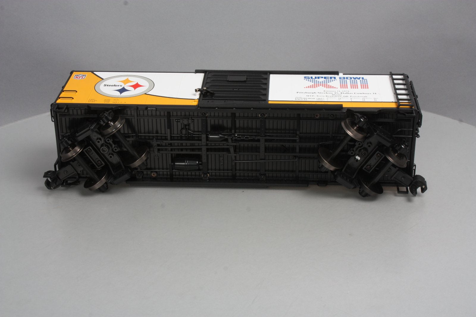 MTH 70-74074 G Scale Pittsburgh Steelers (Super Bowl 13) 40' Metal Wheels Boxcar