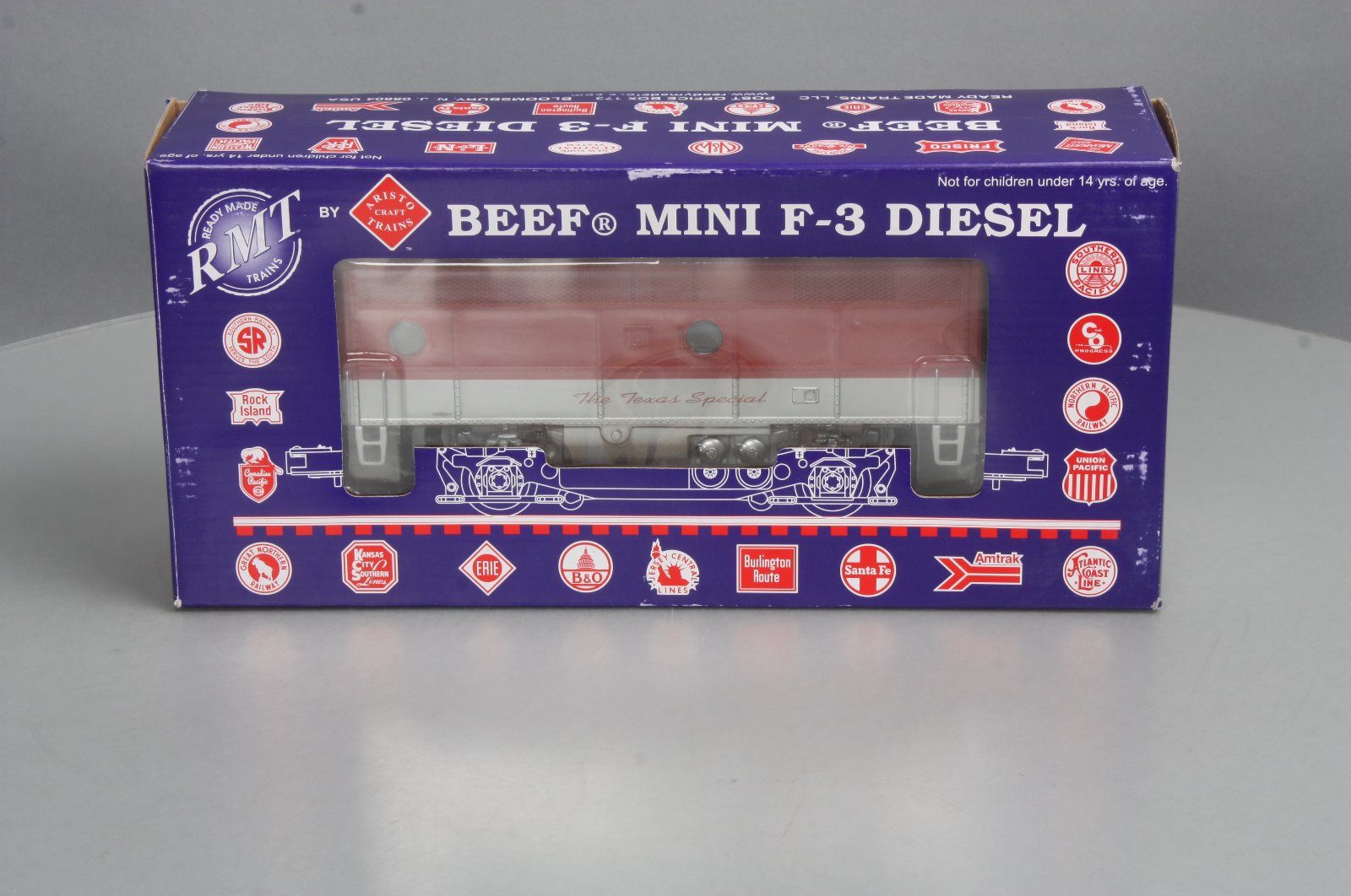 RMT 92748 O Gauge Texas Special BEEF F-3 B-Unit  Diesel Engine