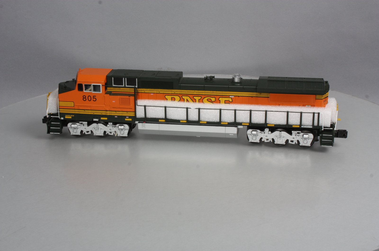 MTH 30-20167-1 BNSF Dash-8 Diesel Engine w/ Proto-Sound 3.0 #805