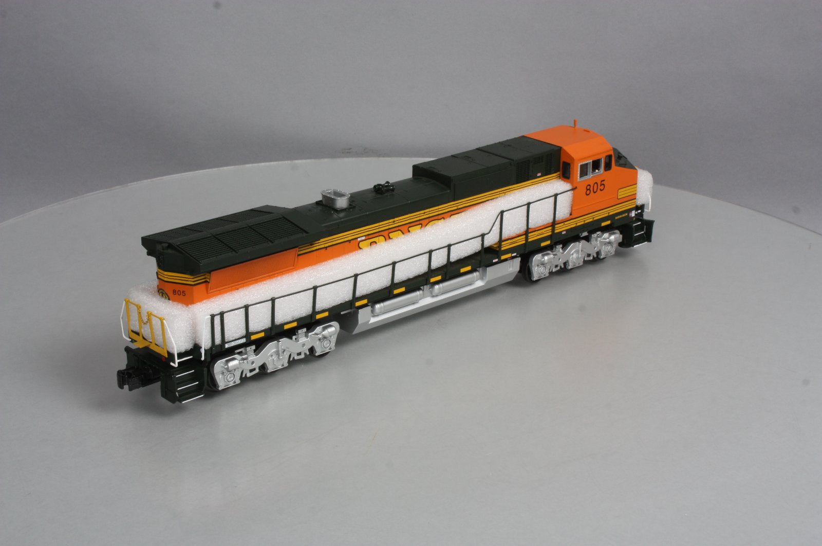 MTH 30-20167-1 BNSF Dash-8 Diesel Engine w/ Proto-Sound 3.0 #805