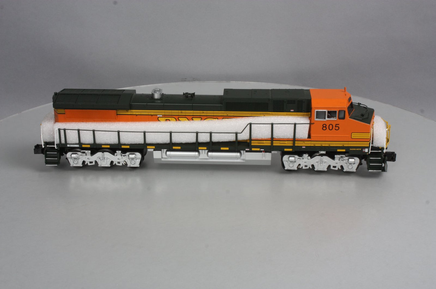 MTH 30-20167-1 BNSF Dash-8 Diesel Engine w/ Proto-Sound 3.0 #805