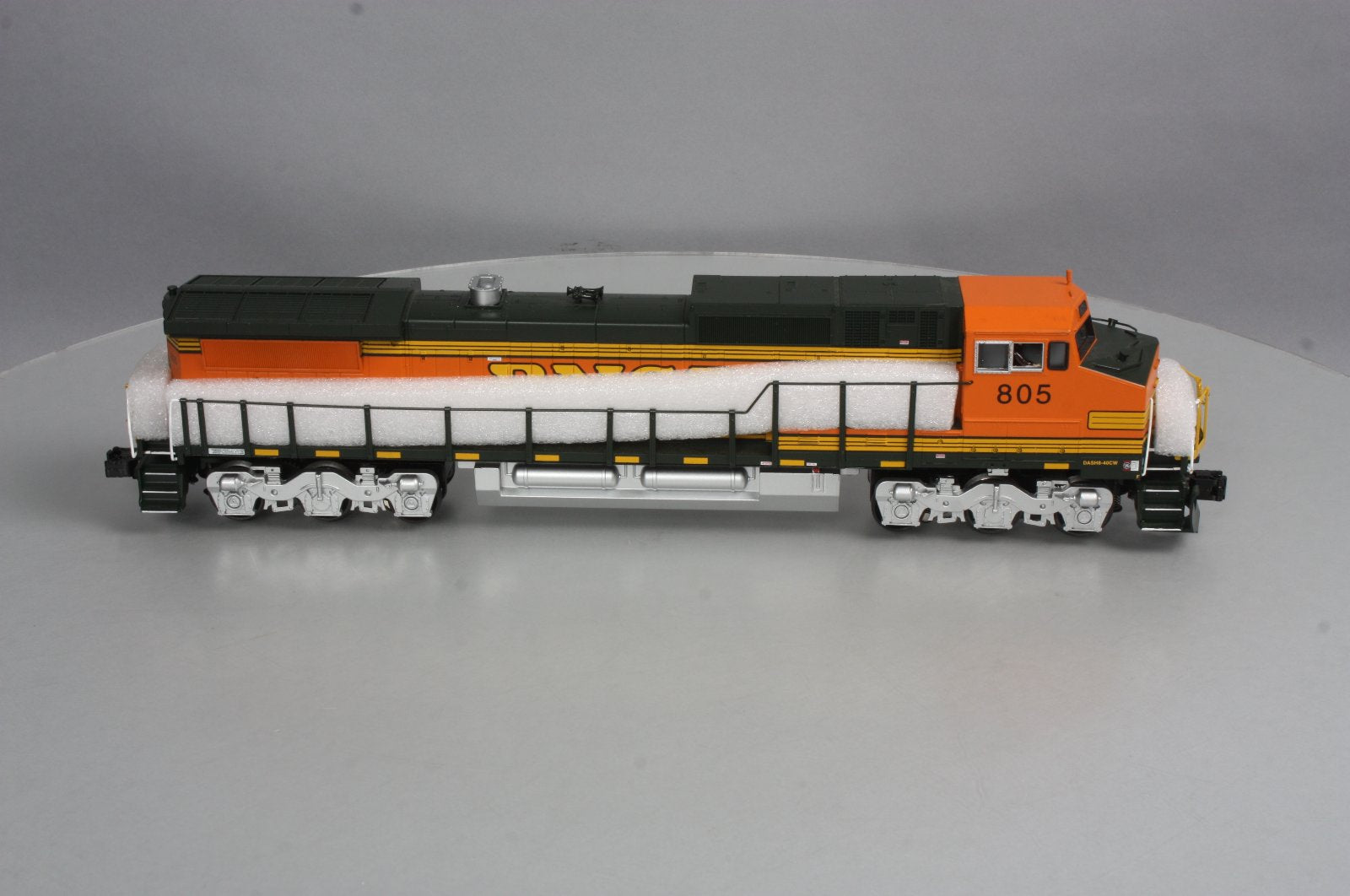 MTH 30-20167-1 BNSF Dash-8 Diesel Engine w/ Proto-Sound 3.0 #805
