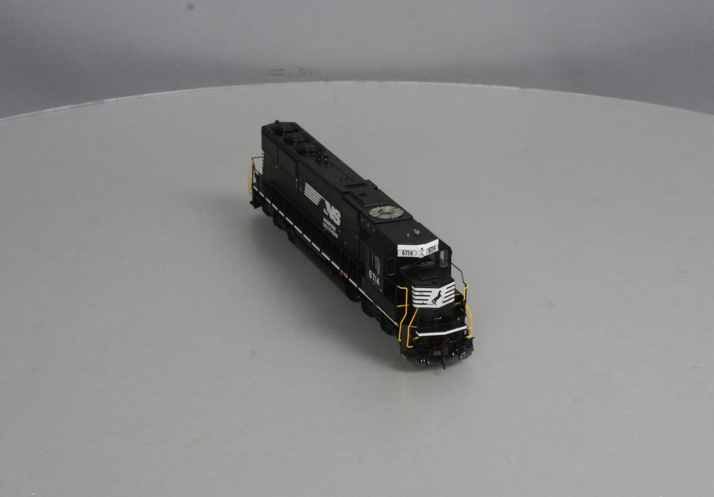 Athearn 78806 HO Scale Norfolk Southern SD-60 Diesel Locomotive #6714